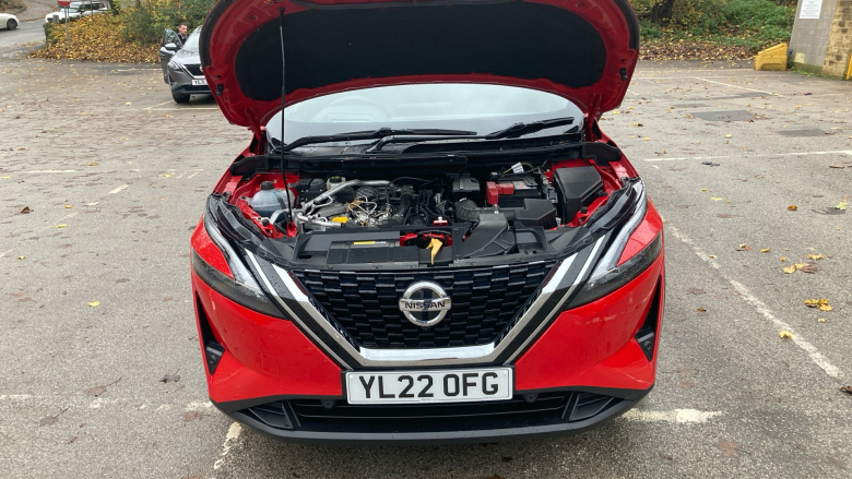 Nissan Qashqai 1.3 DiG-T MH Tekna 5dr Petrol Hatchback